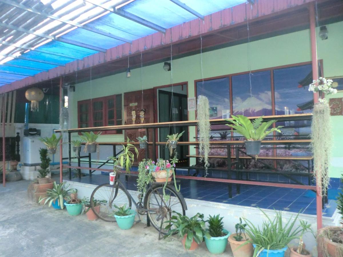 Sakura House Hostel Chiang Mai Ngoại thất bức ảnh