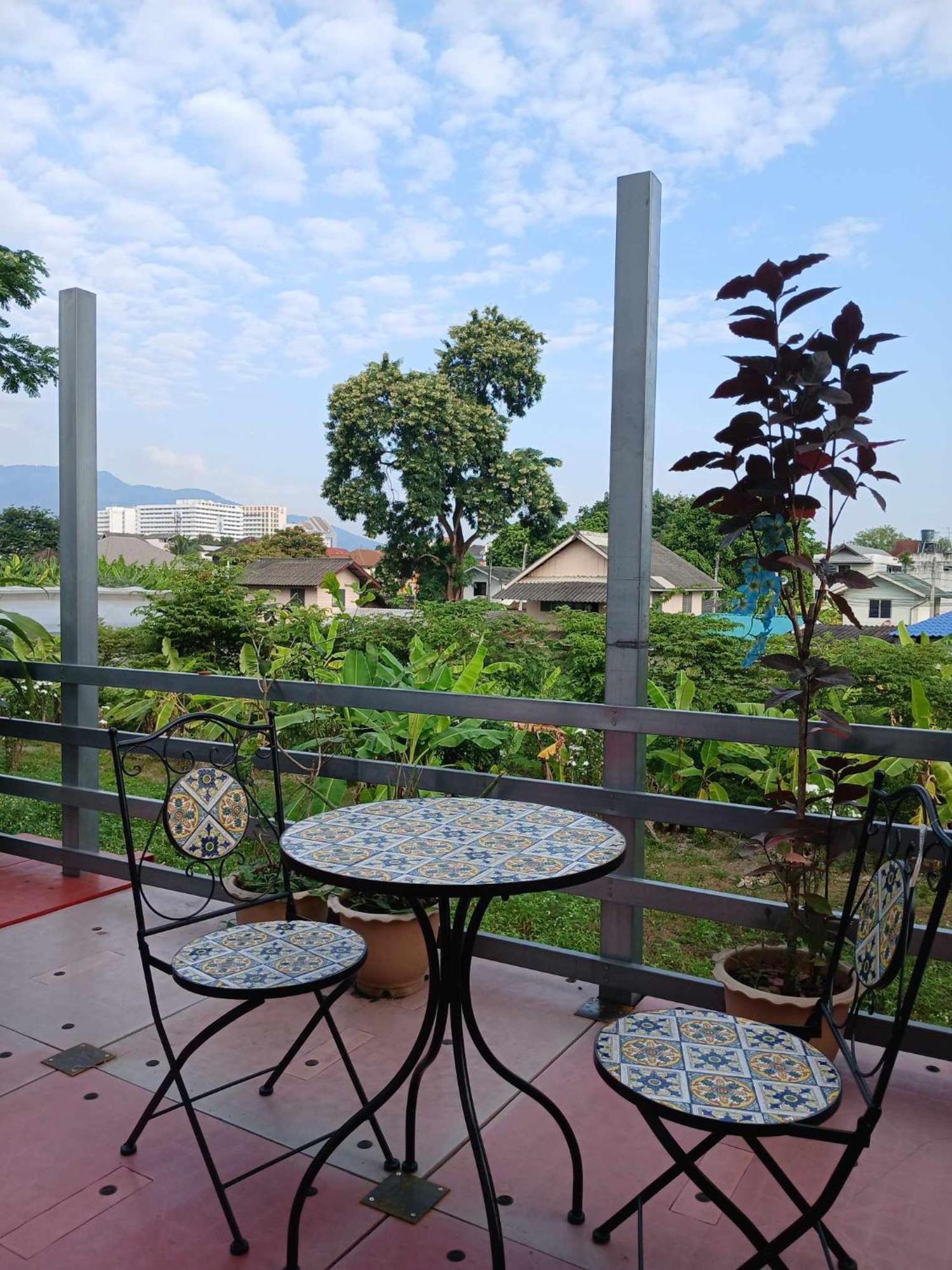 Sakura House Hostel Chiang Mai Ngoại thất bức ảnh